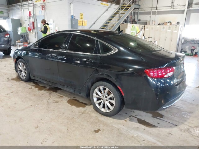 2015 CHRYSLER 200 1C3CCCCB1FN708020 Photo 2