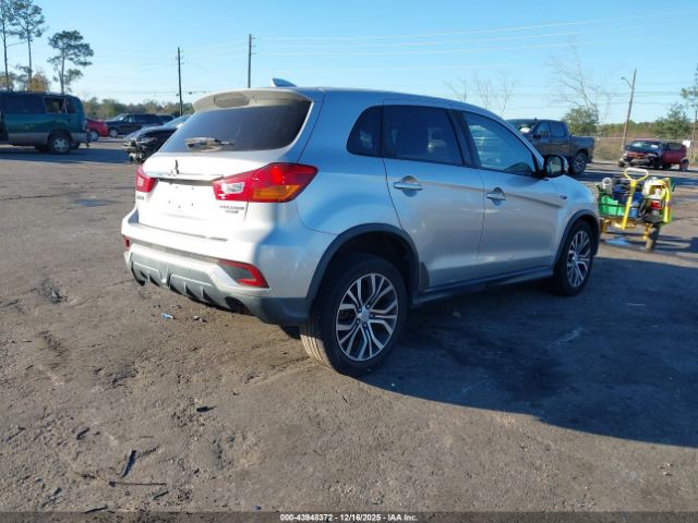 2018 MITSUBISHI OUTLANDER SPORT JA4AP3AU0JZ007055 Photo 3