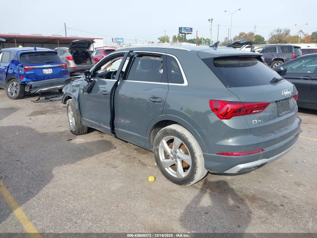 2020 AUDI Q3 WA1AECF32L1111652 Photo 2