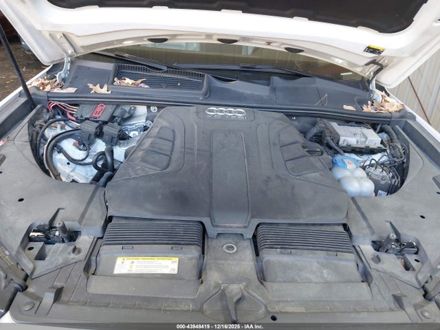 2017 AUDI Q7 WA1LAAF70HD013057 Photo 9