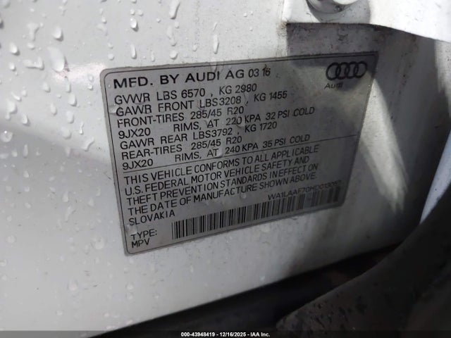 2017 AUDI Q7 WA1LAAF70HD013057 Photo 8