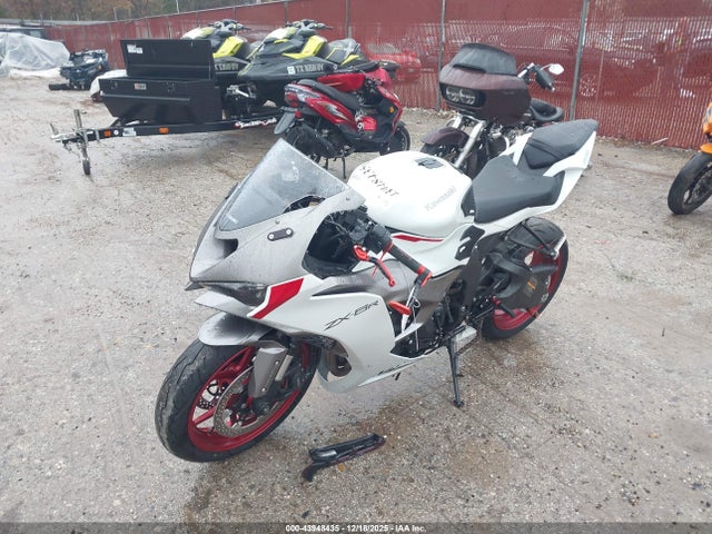 Продажа на аукционе авто 2025 Kawasaki Zx636 K, vin: JKBZXJJ1XSA027029, номер лота: 43948435