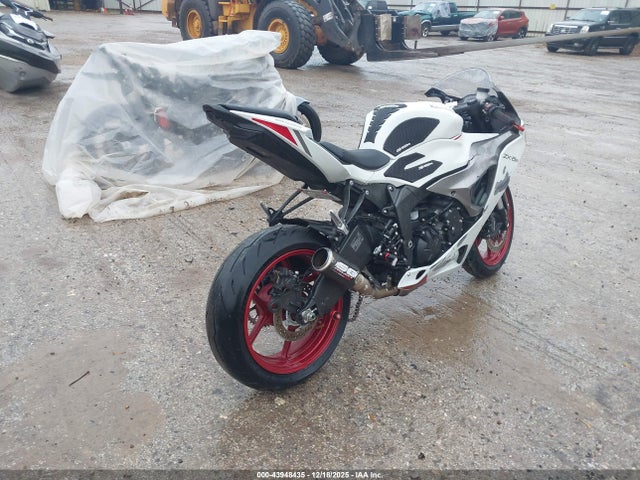 Продажа на аукционе авто 2025 Kawasaki Zx636 K, vin: JKBZXJJ1XSA027029, номер лота: 43948435