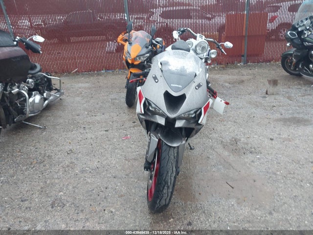 Продажа на аукционе авто 2025 Kawasaki Zx636 K, vin: JKBZXJJ1XSA027029, номер лота: 43948435