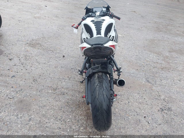 Продажа на аукционе авто 2025 Kawasaki Zx636 K, vin: JKBZXJJ1XSA027029, номер лота: 43948435
