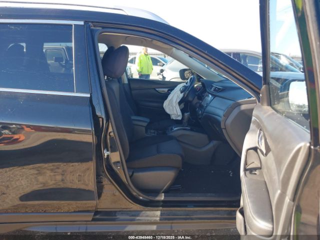 2017 NISSAN ROGUE JN8AT2MV4HW250299 Photo 4