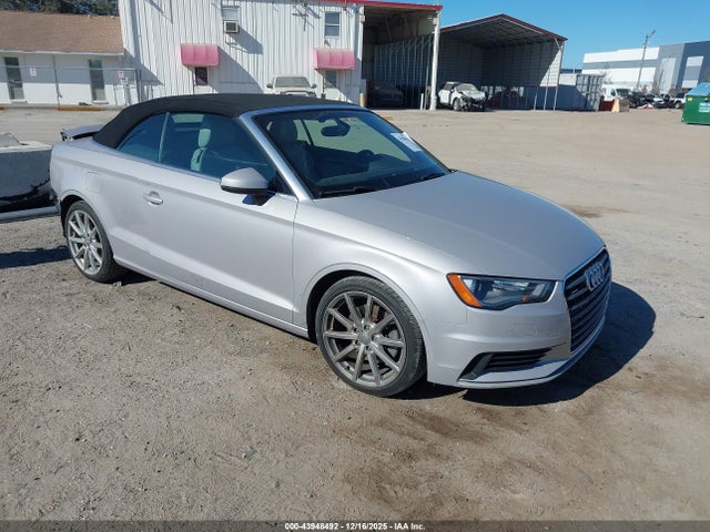 2015 AUDI A3 WAU3FLFF9F1134126 Photo 0