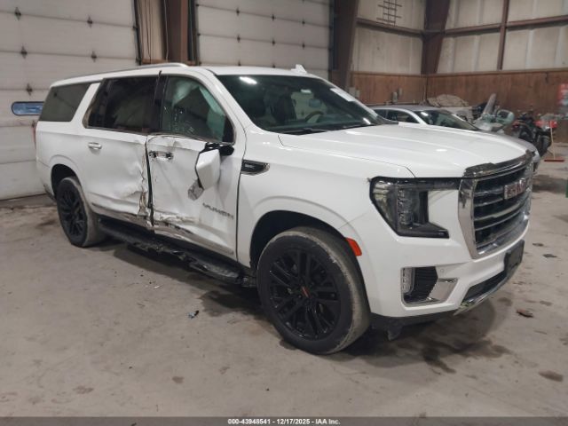 2021 GMC YUKON XL 1GKS2GKD5MR417275