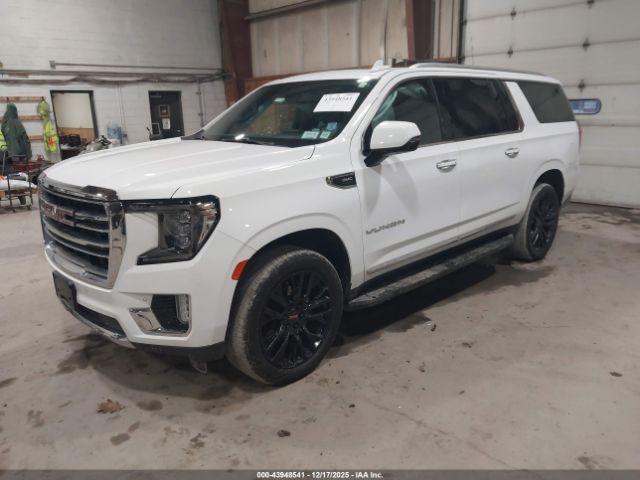 2021 GMC YUKON XL 1GKS2GKD5MR417275 Photo 1