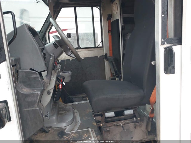 JALB4T174G7W01339 Isuzu NPR