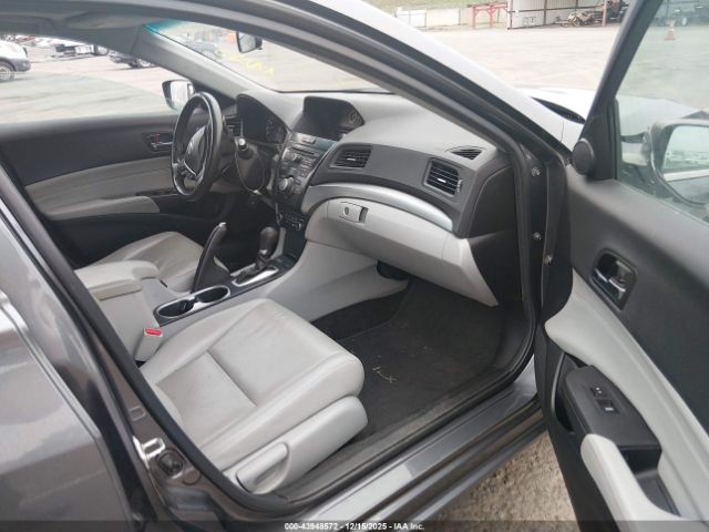 2017 ACURA ILX 19UDE2F3XHA002944 Photo 4