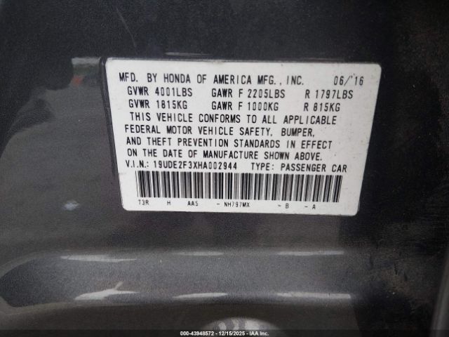 2017 ACURA ILX 19UDE2F3XHA002944 Photo 8