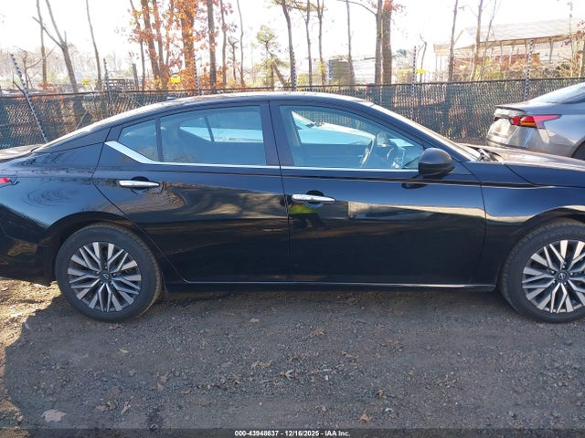 Продажа на аукционе авто 2024 Nissan Altima Sv Fwd, vin: 1N4BL4DV0RN341661, номер лота: 43948637