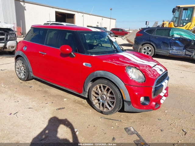 2015 MINI HARDTOP WMWXP7C53F2A38569 Photo 0