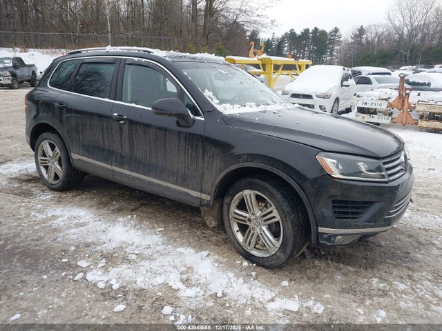 2016 VOLKSWAGEN TOUAREG WVGEF9BP3GD012242