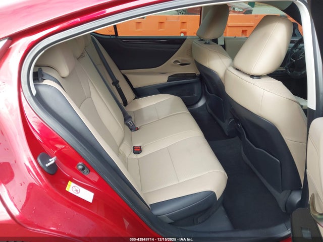 Продажа на аукционе авто 2019 Lexus Es 300h, vin: 58AB21B16KU002690, номер лота: 43948714