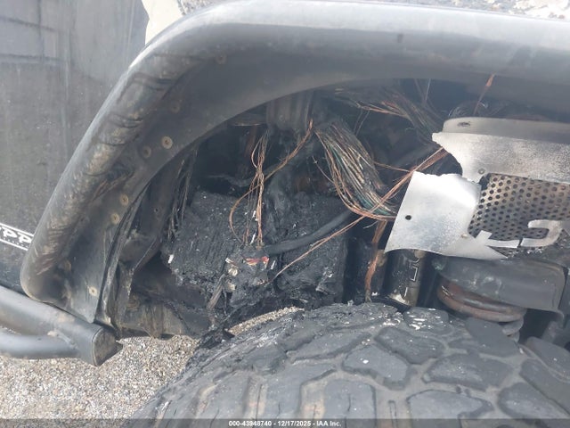 1C4BJWFG3GL235742 Jeep Wrangler Unlimited Rubicon Hard Rock