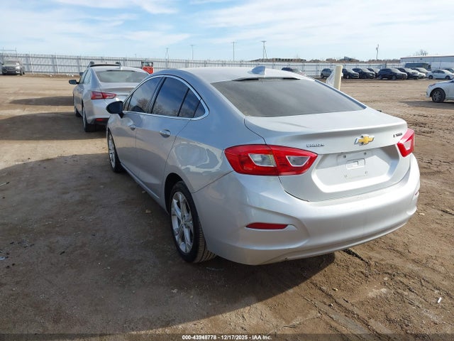 43948778 :رقم المزاد ، 1G1BF5SMXH7137365 vin ، 2017 Chevrolet Cruze Premier Auto مزاد بيع
