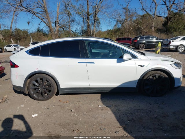5YJXCBE20HF034822 Tesla Model X 100d/75d/90d