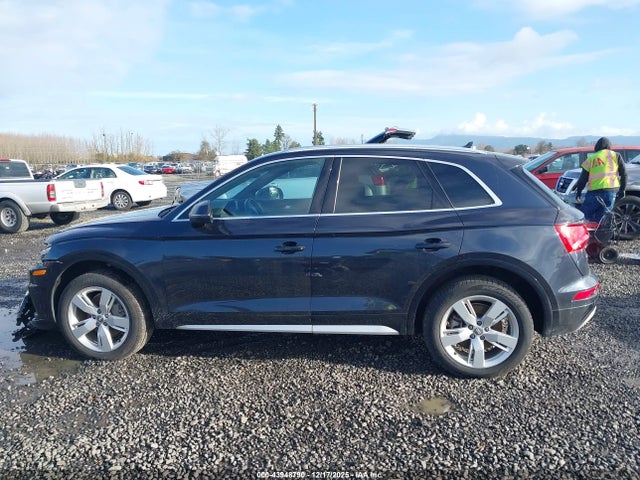 WA1ANAFY3K2037652 Audi Q5 45 Premium