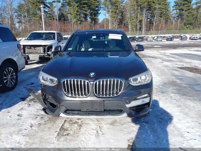 5UXTR9C55JLC81437 BMW X3 Xdrive30i