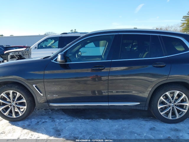5UXTR9C55JLC81437 BMW X3 Xdrive30i
