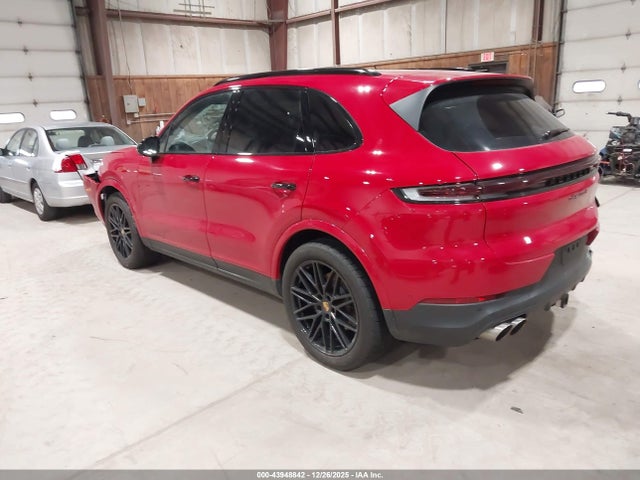 2024 PORSCHE CAYENNE WP1AL2AY7RDA33738 Photo 2
