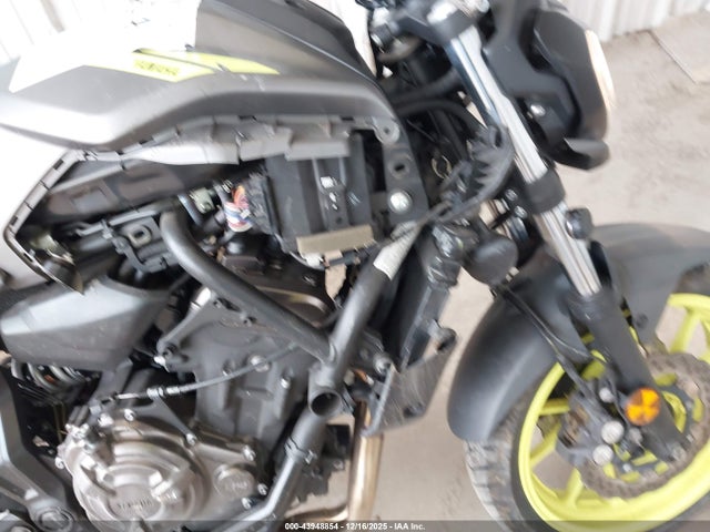 JYARM27E0JA002587 Yamaha MT07
