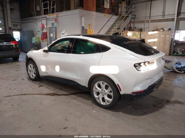 2022 FORD MUSTANG MACH-E 3FMTK3SS2NMA24887 Photo 2