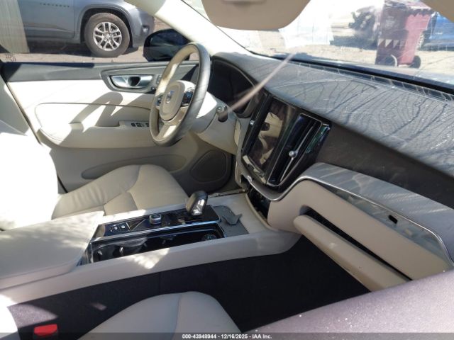 2023 VOLVO XC60 YV4L12DN4P1254968 Photo 4