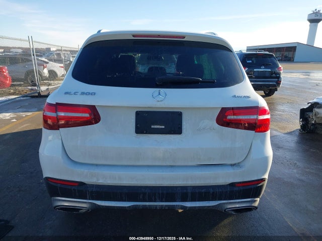 2019 Mercedes-benz Glc 300 4matic მანქანა იყიდება აუქციონზე, vin: WDC0G4KB8KF662095, აუქციონის ნომერი: 43948950