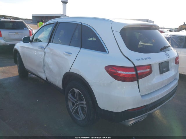 2019 Mercedes-benz Glc 300 4matic მანქანა იყიდება აუქციონზე, vin: WDC0G4KB8KF662095, აუქციონის ნომერი: 43948950