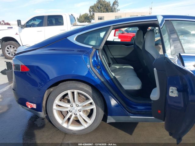 2015 TESLA MODEL S 5YJSA1H19FF089215 Photo 7