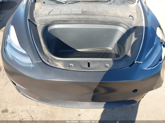 2021 TESLA MODEL Y 5YJYGAED8MF142717 Photo 9