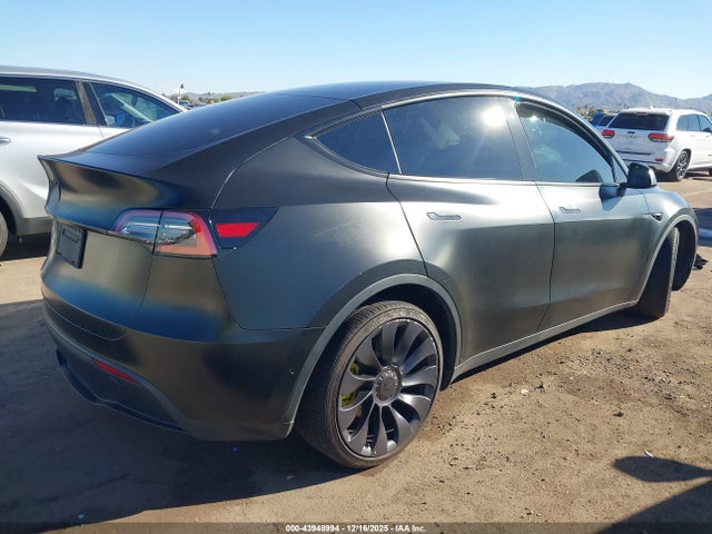 2021 TESLA MODEL Y 5YJYGAED8MF142717 Photo 3