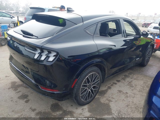 Ford Mustang Mach-e Premium 2024 3FMTK3R73RMA06728 Image 4