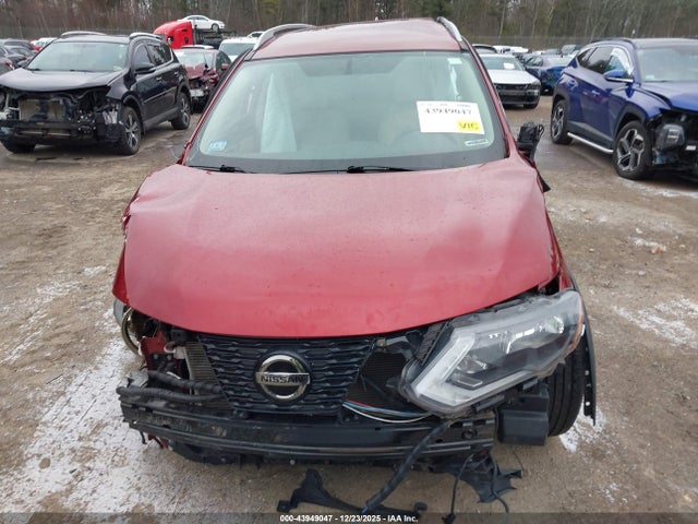 5N1AT2MV0JC843527 Nissan ROGUE SV
