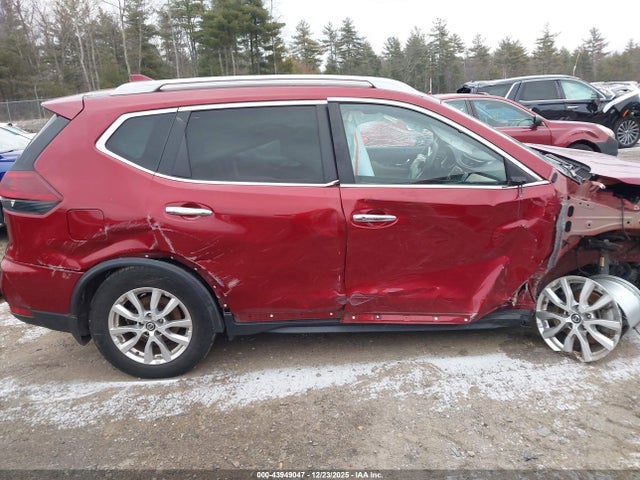 5N1AT2MV0JC843527 Nissan ROGUE SV