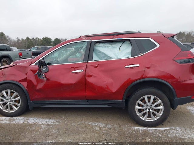 5N1AT2MV0JC843527 Nissan ROGUE SV