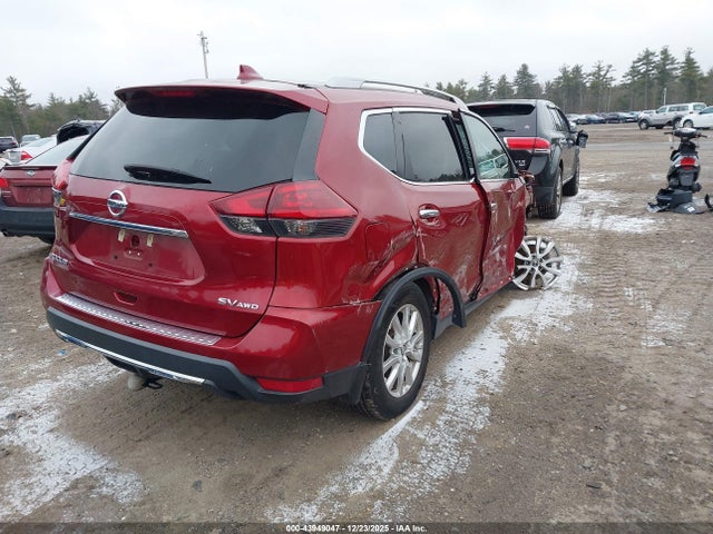 5N1AT2MV0JC843527 Nissan ROGUE SV