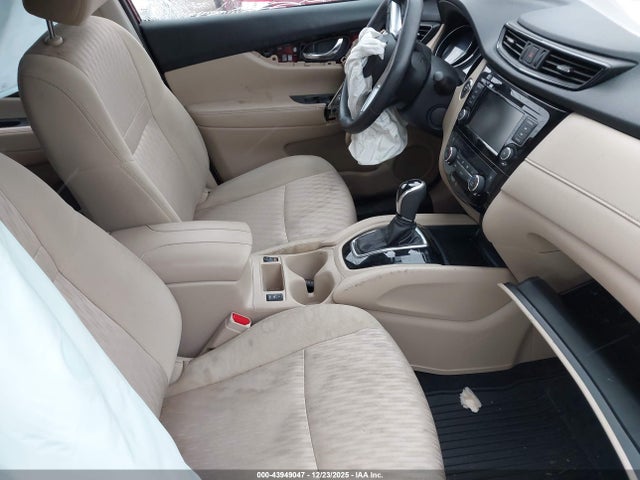 5N1AT2MV0JC843527 Nissan ROGUE SV