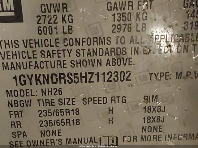 2017 CADILLAC XT5 1GYKNDRS5HZ112302 Photo 8
