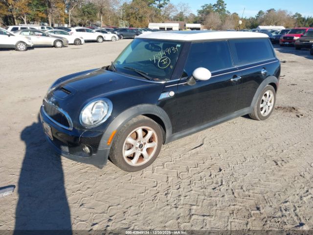 2010 MINI COOPER S CLUBMAN WMWMM3C5XATP94470 Photo 1