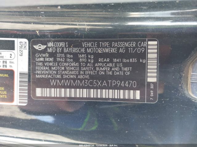 2010 MINI COOPER S CLUBMAN WMWMM3C5XATP94470 Photo 8