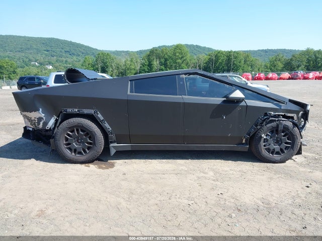 Aukcja sprzedaży 2024 Tesla Cybertruck All-wheel Drive, vin: 7G2CEHEDXRA027241, numer aukcji: 43949157