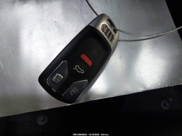 2017 AUDI A4 WAUANAF41HN070088 Photo 10