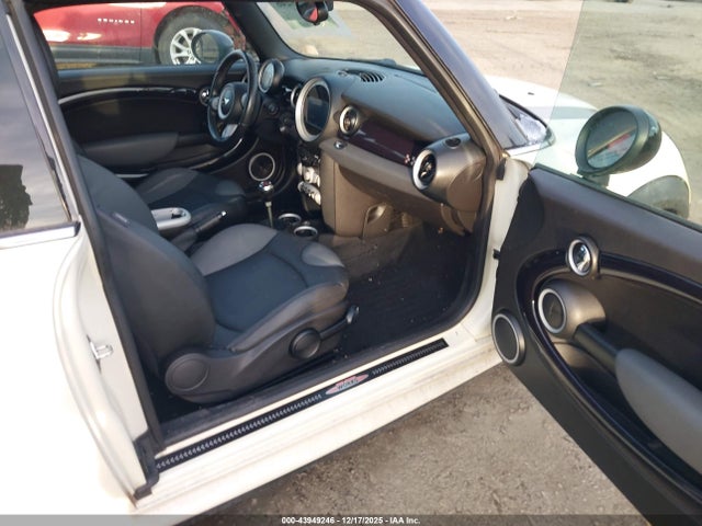 2009 MINI JOHN COOPER WORKS WMWMM93529TL04117 Photo 4