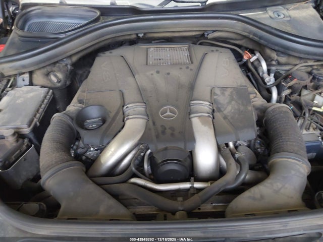 2015 MERCEDES-BENZ GL 550 4JGDF7DE6FA456548 Photo 9