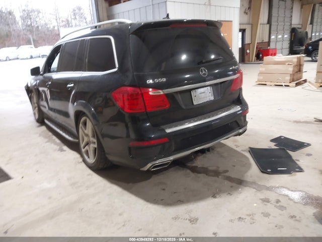 2015 MERCEDES-BENZ GL 550 4JGDF7DE6FA456548 Photo 2