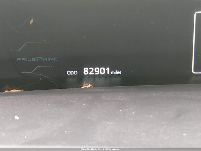Toyota Prius Prime Premium 2017 JTDKARFP3H3041280 Image 31